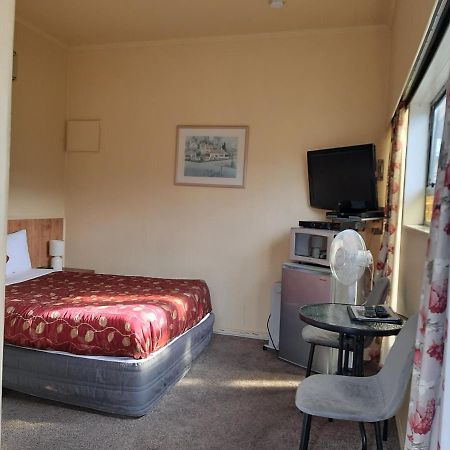 Dupont Motels Lower Hutt Eksteriør billede