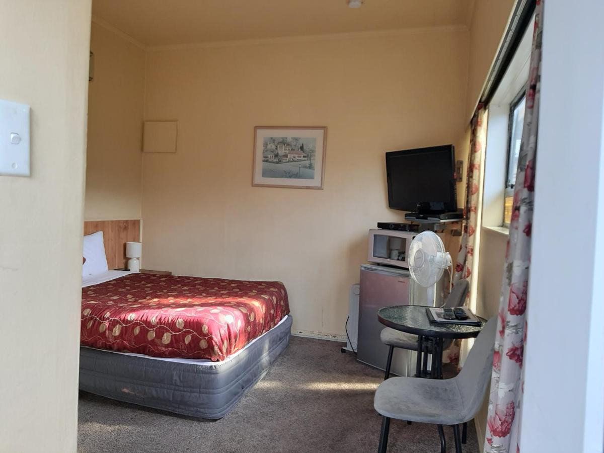 Dupont Motels Lower Hutt Eksteriør billede