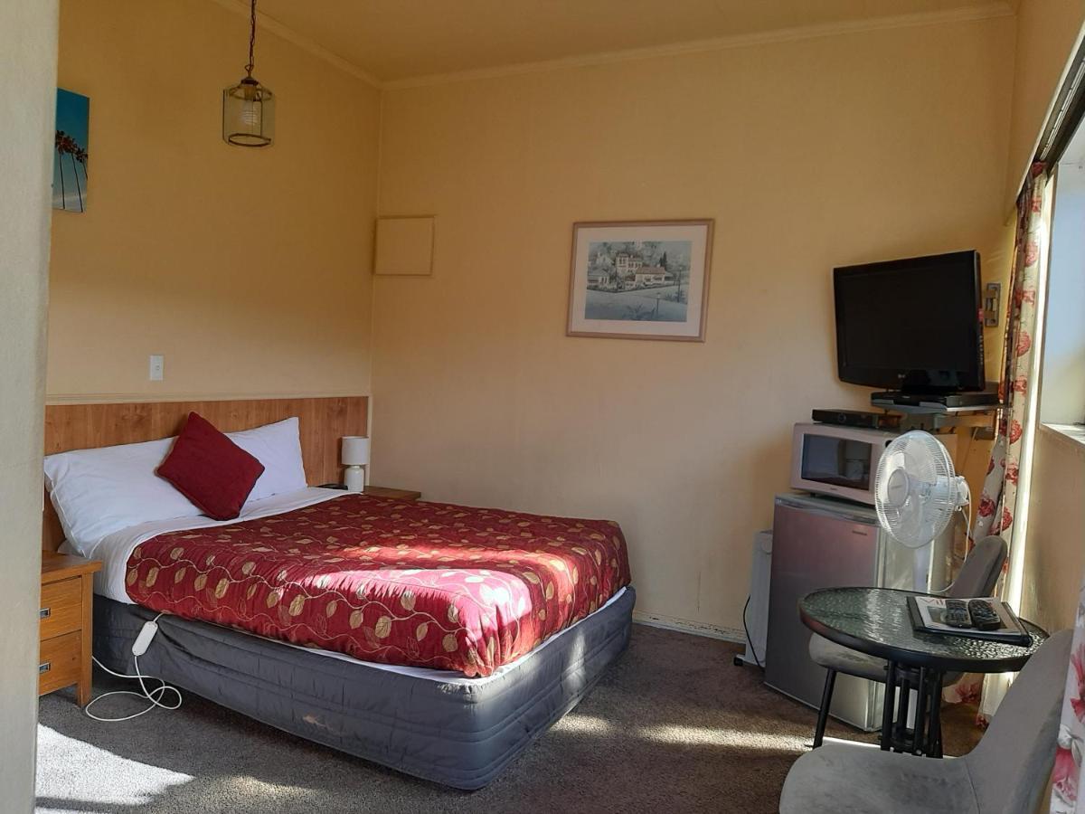 Dupont Motels Lower Hutt Eksteriør billede