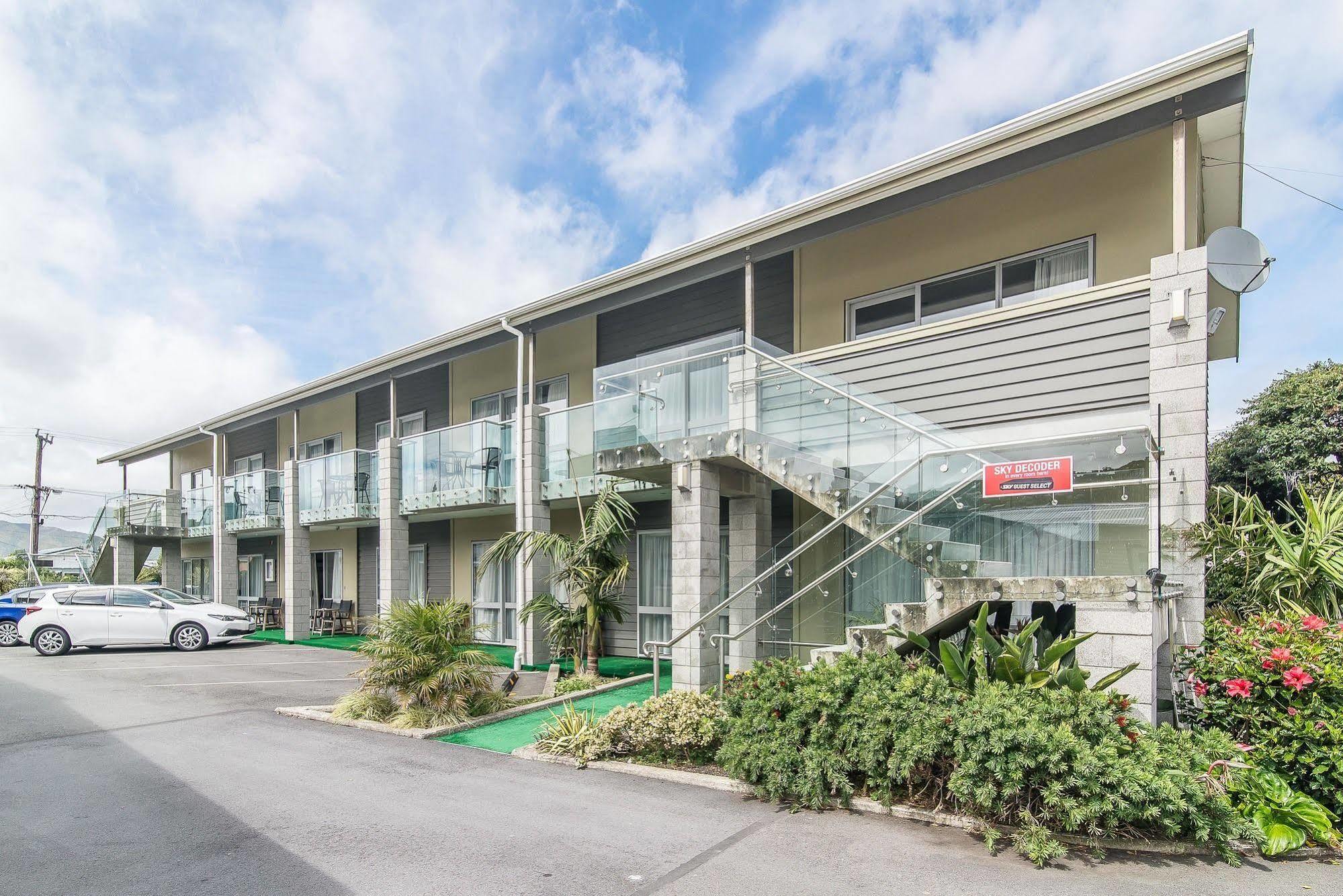 Dupont Motels Lower Hutt Eksteriør billede