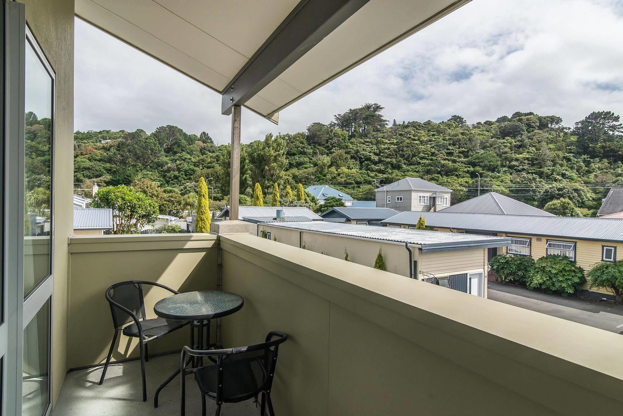 Dupont Motels Lower Hutt Eksteriør billede